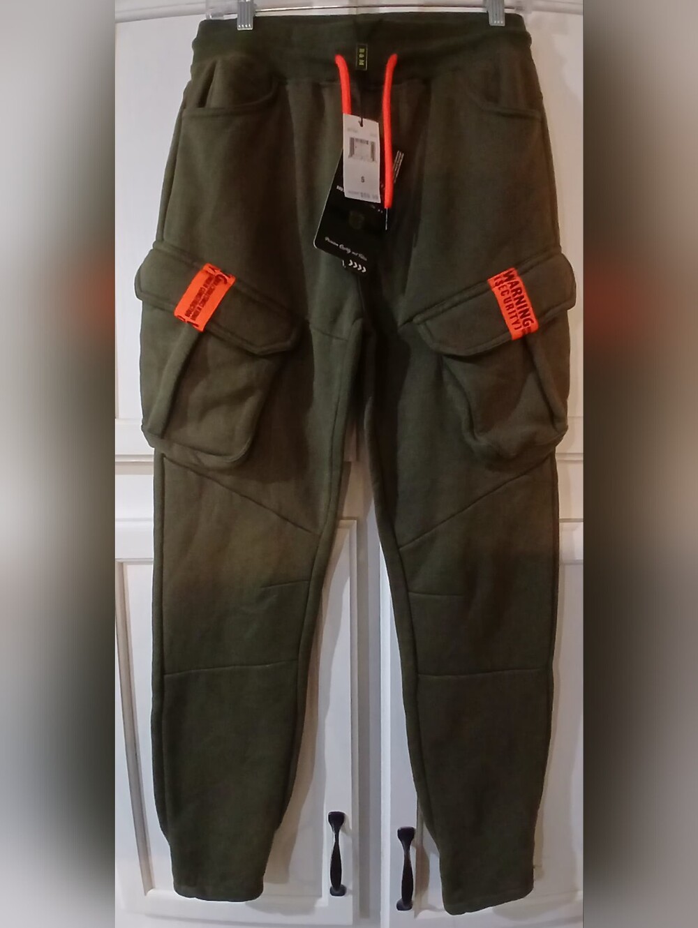 NWT - Bleecker & Mercer Men's Olive Color Cargo Sweatpants, Drawstring Waist S